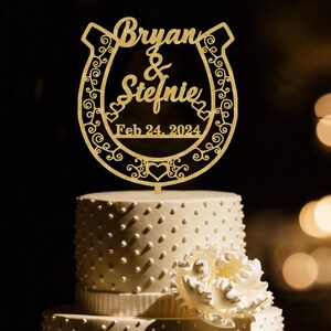Horse Couple Wedding Cake...