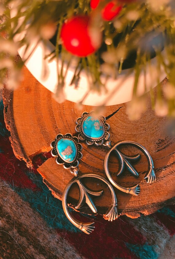 Vintage Sandcast Kingman Turquoise Earrings