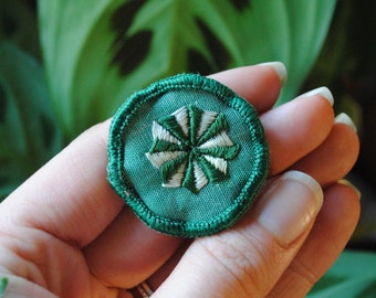 Vintage Girl Scouts Junior Citizen Merit Badge - Civics - Green Fabric - Original Scouting Patch