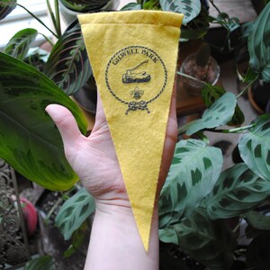 Vintage Gilwell Park Pennant - Boy Scout Souvenir - England - Commemorative Souvenir - Felt Flag