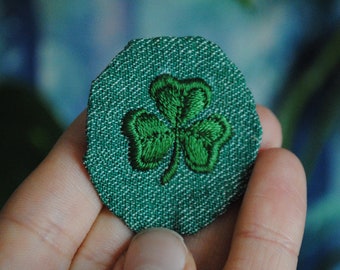 Vintage Girl Scouts Second Class Emblem - Clover - Silver Green Fabric Badge - Original Scouting Patch