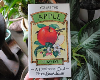 1983 You're The Apple Of My Eye Kochbuch – Eine Kochbuchkarte von Blue Chelan – Werbung – Vintage Taschenbuch – 1980er Jahre