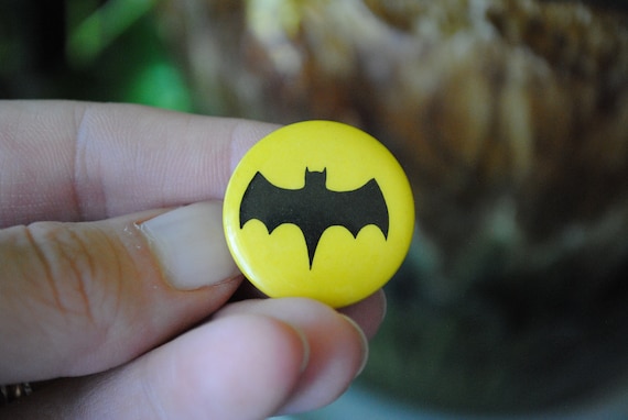 1960's Batman Pin Back Button - Bat Signal - Bat … - image 1
