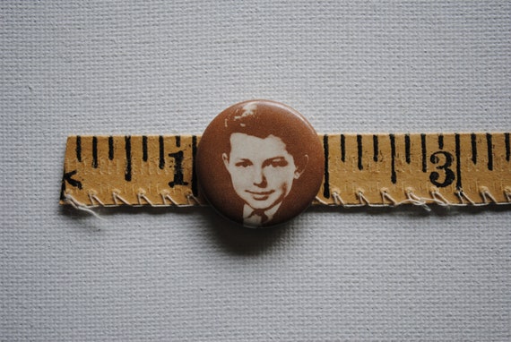 1960's Jerry Mathers Pin Back Button - Leave It T… - image 5