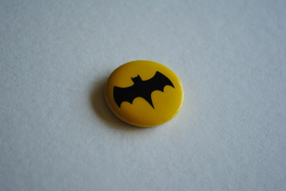 1960's Batman Pin Back Button - Bat Signal - Bat … - image 3