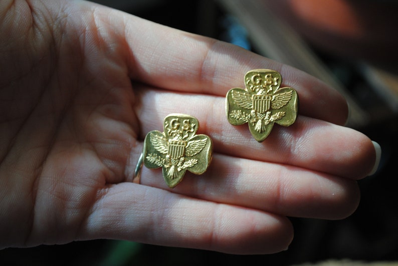 Vintage Girl Scouts lidmaatschapsspeld - badge - knoop - reversspeld afbeelding 7
