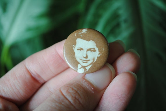 1960's Jerry Mathers Pin Back Button - Leave It T… - image 1