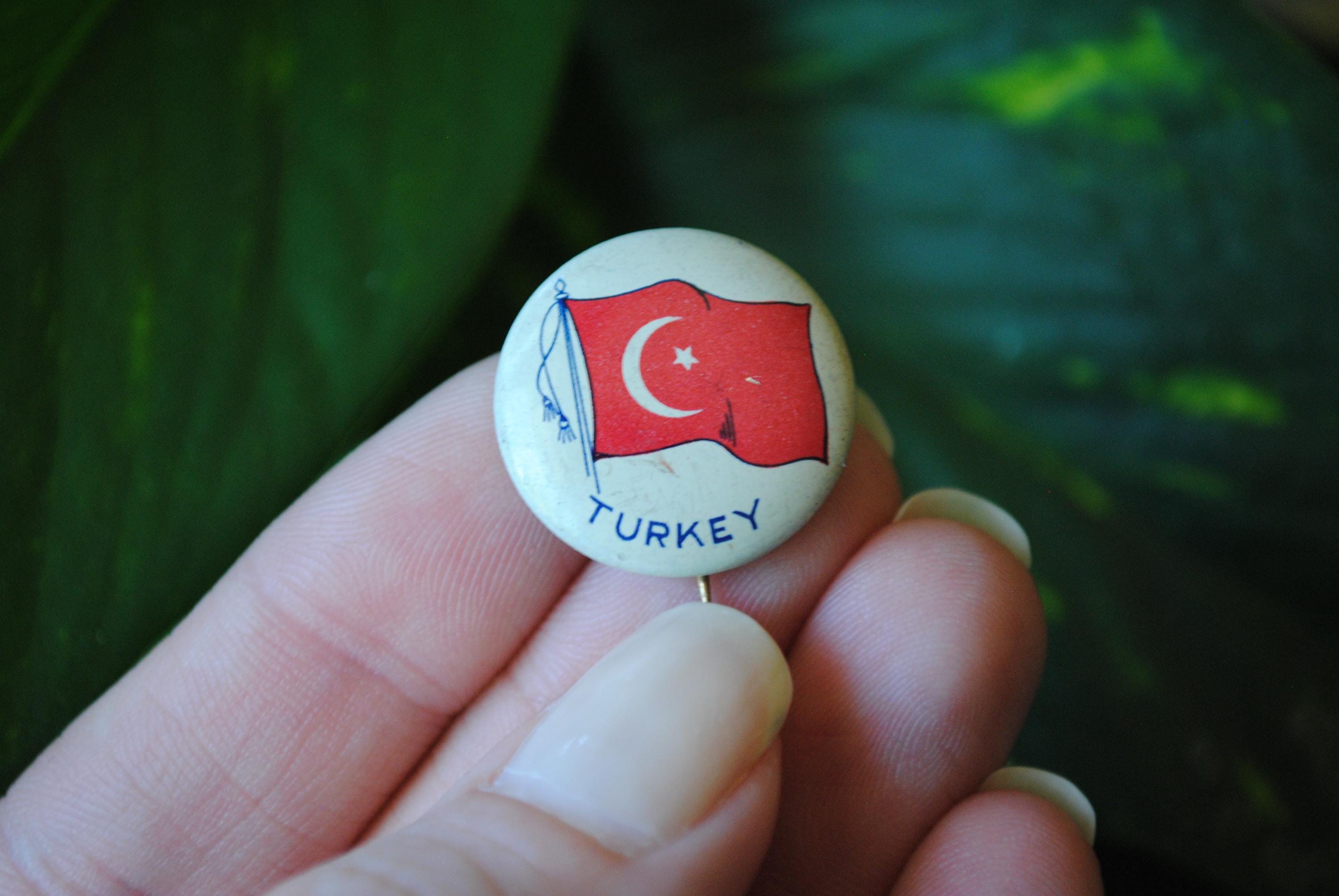 【特別送料無料！】 Pin Flag Turkey Vintage Back World the of Flags - Button その他