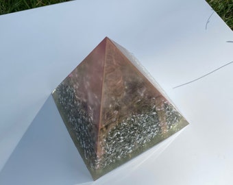 Organite pyramid