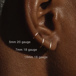 Dünne Gold gefüllt Huggie Hoop Ohrring Kleine Creolen Unendlichkeit Ohrringe Endlos Hoop Ohrring Knorpel Ohrring Sommer Ohrringe Bild 6