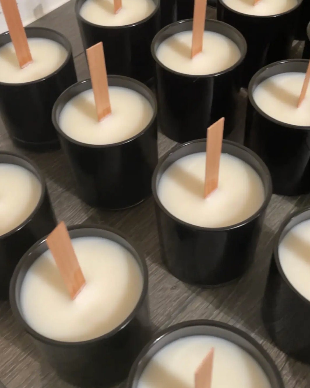Set of 12 Wholesale Soy Wax Wood Wick Candles Soy Candles for