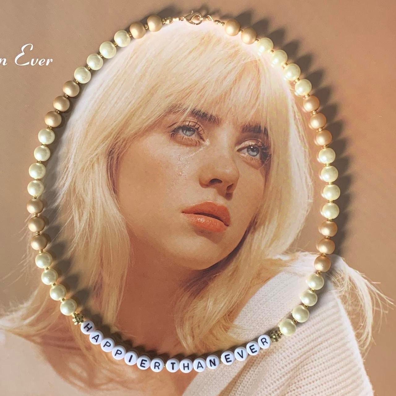 Billie eilish pearl necklace deals