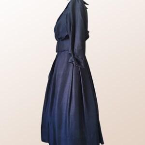 SUZY PERETTE 50s Vintage 'New Look' Navy Silk Day or Party Dress S image 2