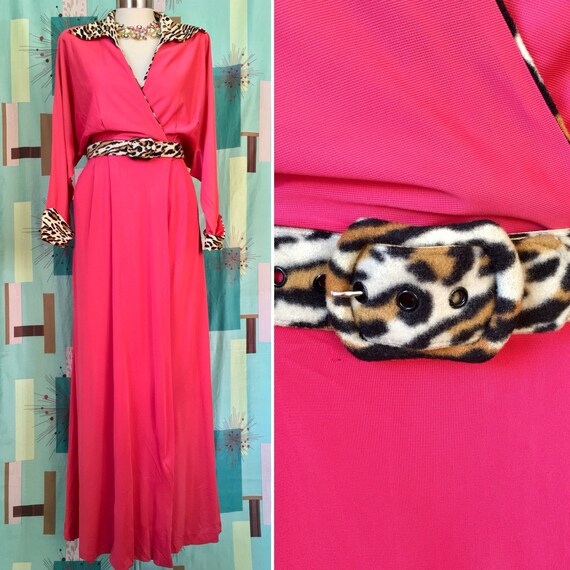 TOUCH OF LEOPARD ~ 50s Lounge Robe/Gown with Fuzzy