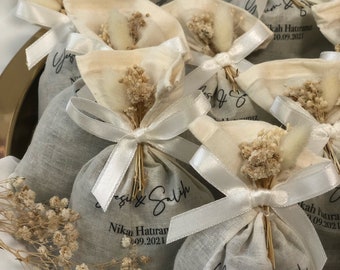 Personalisierte Lavendelsäckchen mit Trockenblumen - Gastgeschenke für jeden Anlass