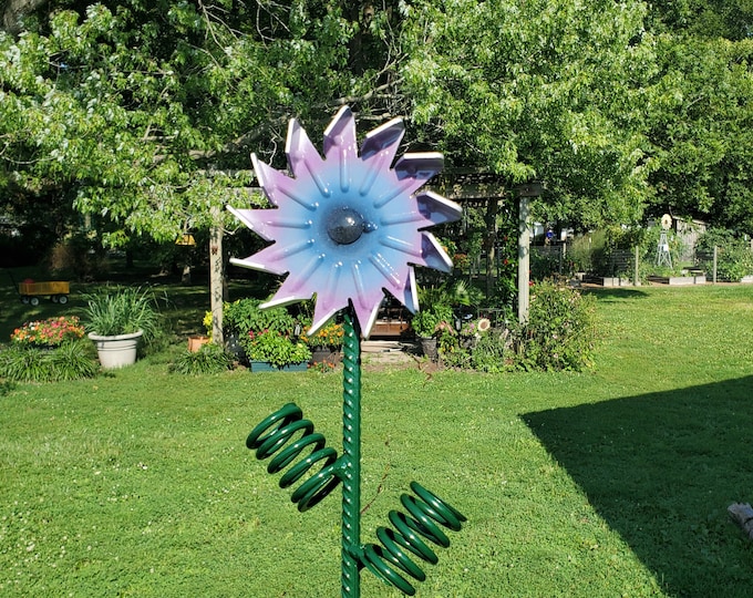 Beautiful Repurposed Metal Flower Garden Sculpture Etsy