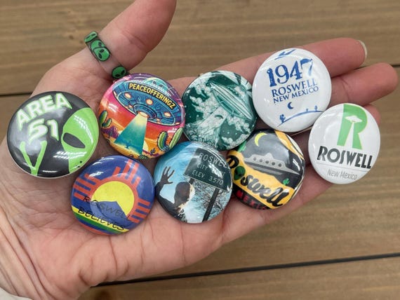 Roswell UFO Alien Metal Pinback Buttons/ Magnets 1.25 inch Set