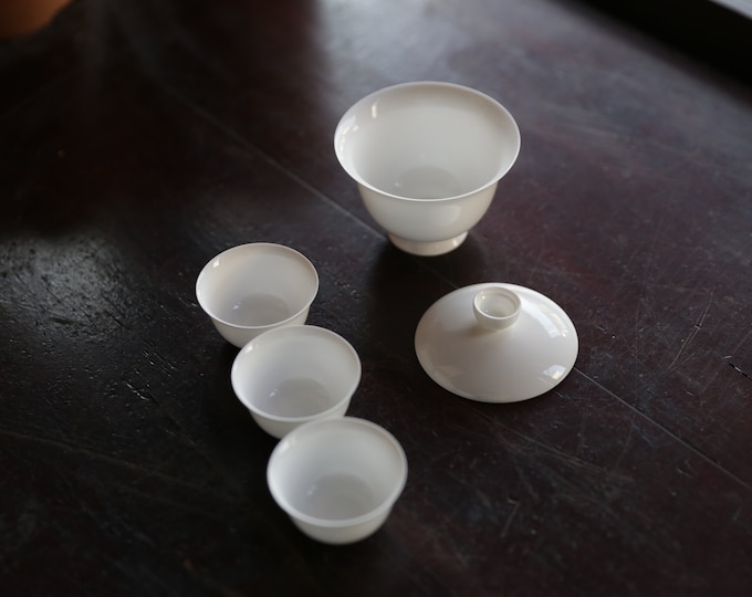 120ml / 4.06 oz White Porcelain Gaiwan Set - 1PCS Gaiwan 3PCS Tea Cups - Gongfu Tea-ware