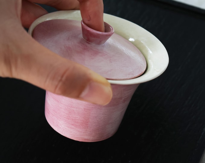 140ml / 4.73 oz Pink Fenyin Gaiwan