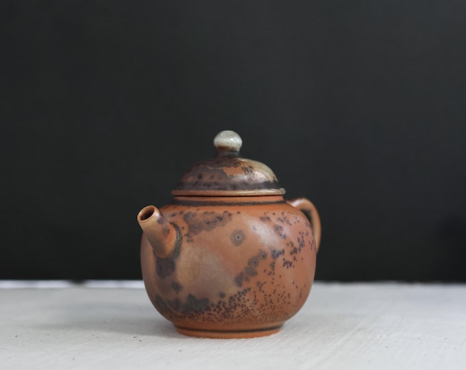 100ml / 3.38 oz Jingdezhen Handmade Wood Fired "Yuan Rong" Teapot 圆融壶, Natural Ash Glaze
