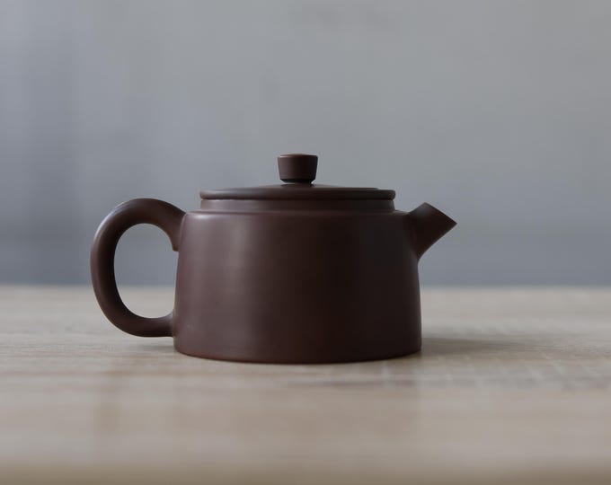 180cc Handmade Jian Shui Teapot, Horseshoe Teapot