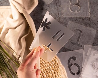 Set Di Stencil Riutilizzabili Numeri // 70 Mm // Times Roman