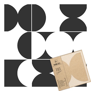 Può includere: Stencil per piastrelle geometrico in bianco e nero. Lo stencil è realizzato in plastica resistente ed è riutilizzabile. Lo stencil è perfetto per creare un look moderno ed elegante nella tua casa.