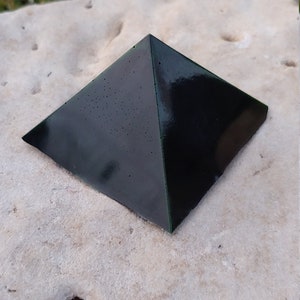 Black Shadow Shungite & Black Tourmaline Giza Orgonite Pyramid