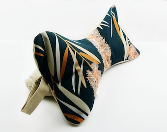 Adjustable Buckwheat Neck Pillow: Australian Flora Travel Headrest