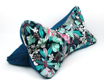 Floral Buckwheat Hull Neck Pillow: Adjustable Reading Headrest