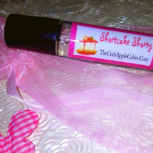 strawberry shortcake doll perfume