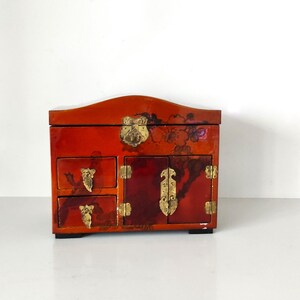 Vintage Chinese Jewelry Box, Hand Painted Jewelry Box, Chinoiserie Box, Birds Design Box, Red Lacquer Box