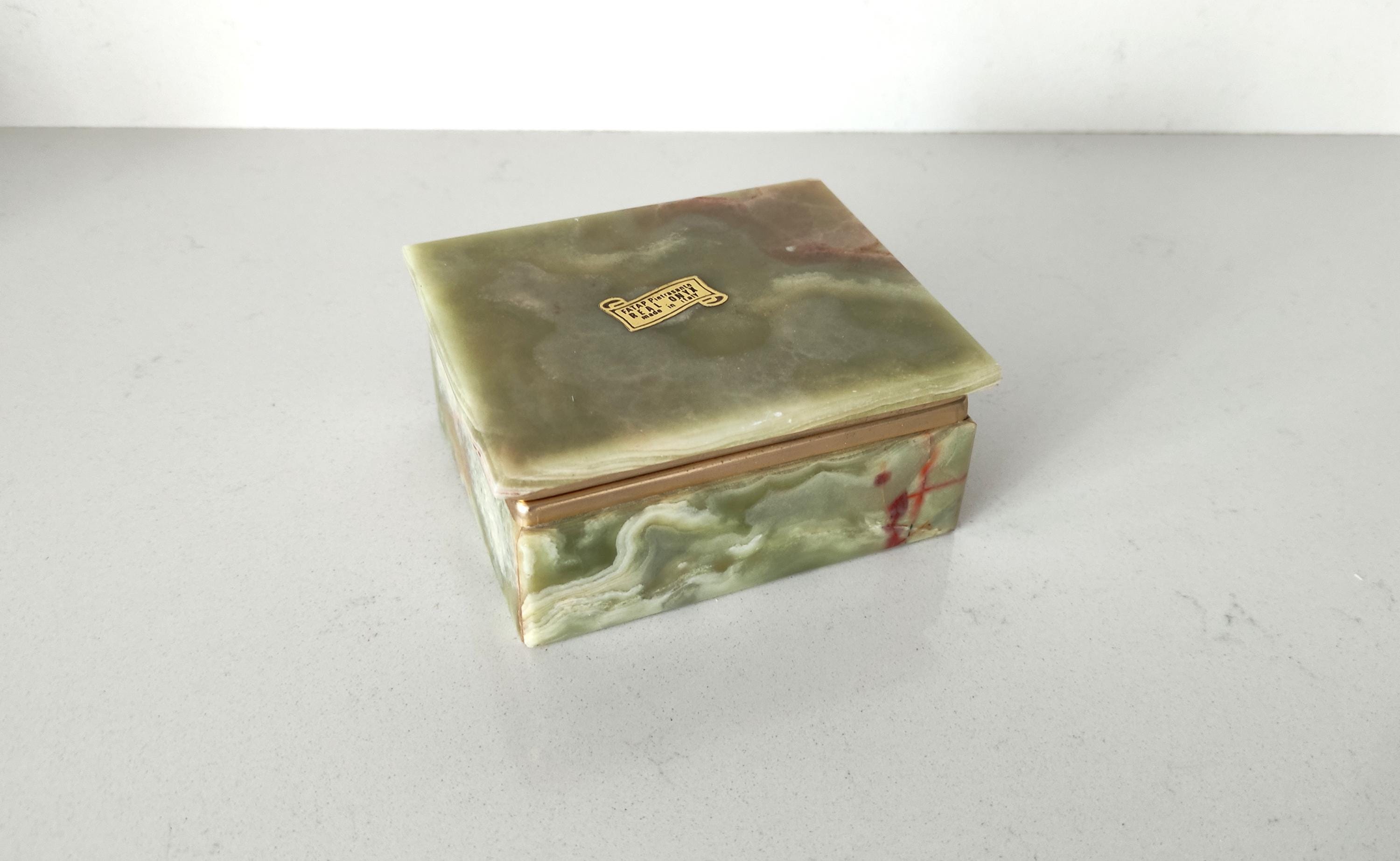 ヴィンテージイタリアンオニキスジュエリーボックス：真鍮の縁取りが施