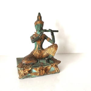 Antike thailändische Bronzestatuette, thailändische religiöse Statuette von Gandharva, Vintage vergoldete Bronze-Hindustatuette