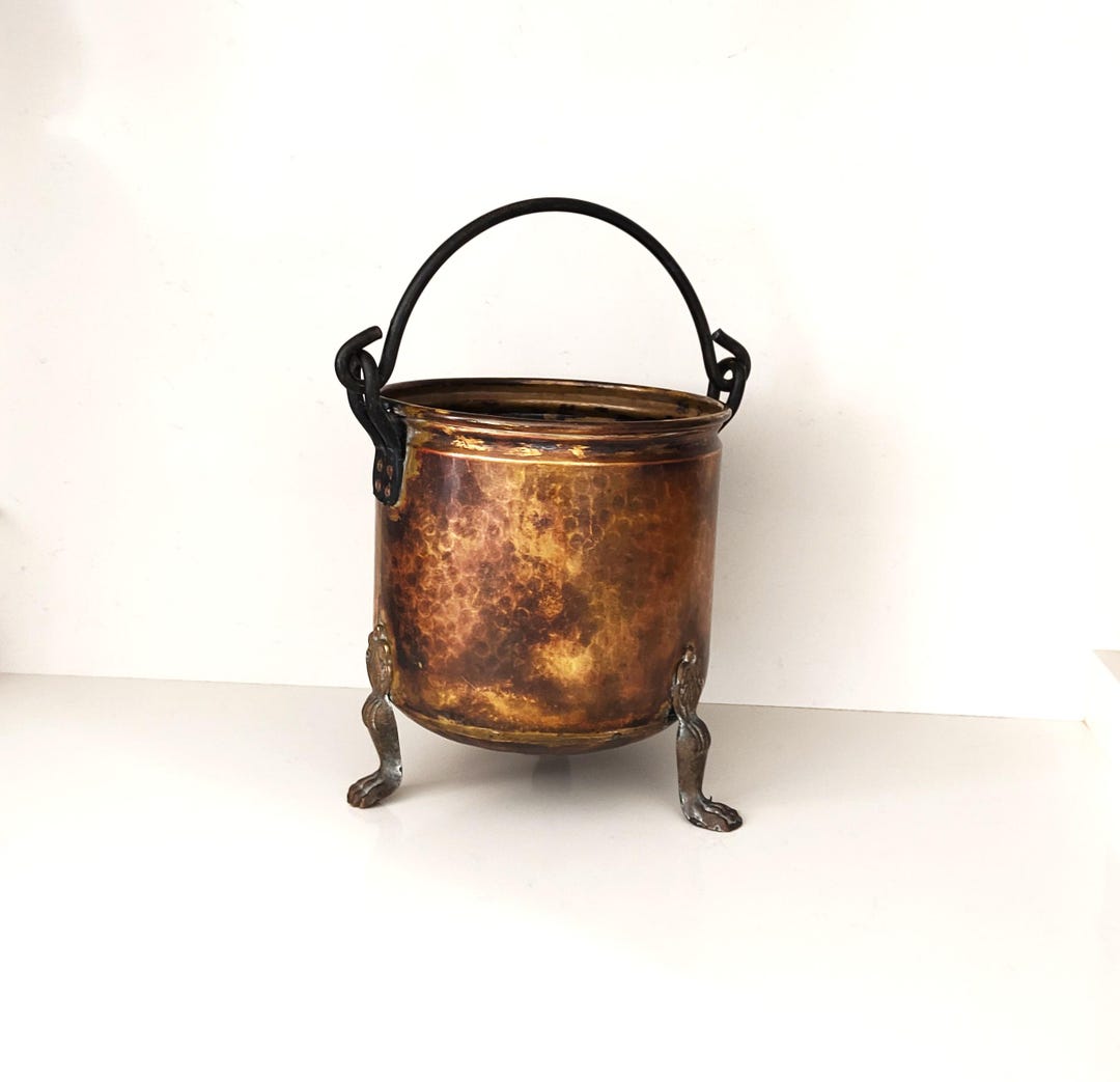 Antique French Copper Cauldron With Paw Feet & Iron Handle – Antique ...