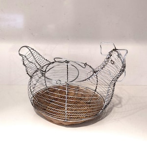 Vintage französischer Eierkorb aus Draht: Hahn-Design, Bauernhausdekor
