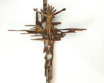 Crucifijo de bronce antiguo – Cruz de pared de estilo brutalista moderno de mediados de siglo