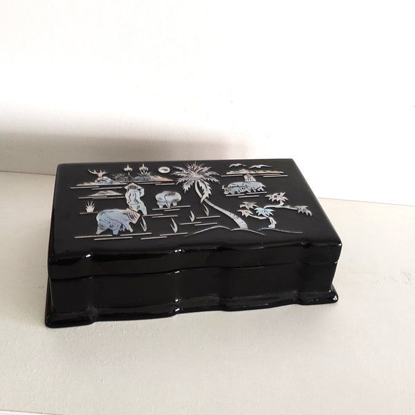 Vintage Chinese Black Lacquer Jewelry Box with Mother of Pearl Inlay