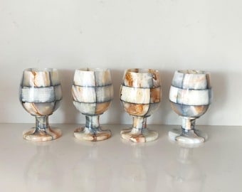 Vintage Onyx Weinkelche: Mid-Century 4er Set von 4 Gläsern