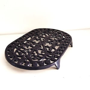 Vintage French Cast Iron Trivet, Dark blue Trivet with Floral Motives, Vintage Kitchen Decor, Farmhouse Kitchen