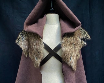 Capa de lana hervida con capucha y pelo sintético ranger fantasía larp
