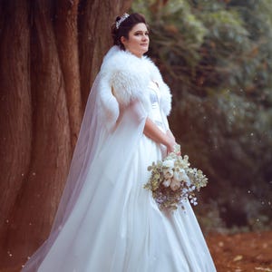 Bridal cape veil and fur viking fantasy