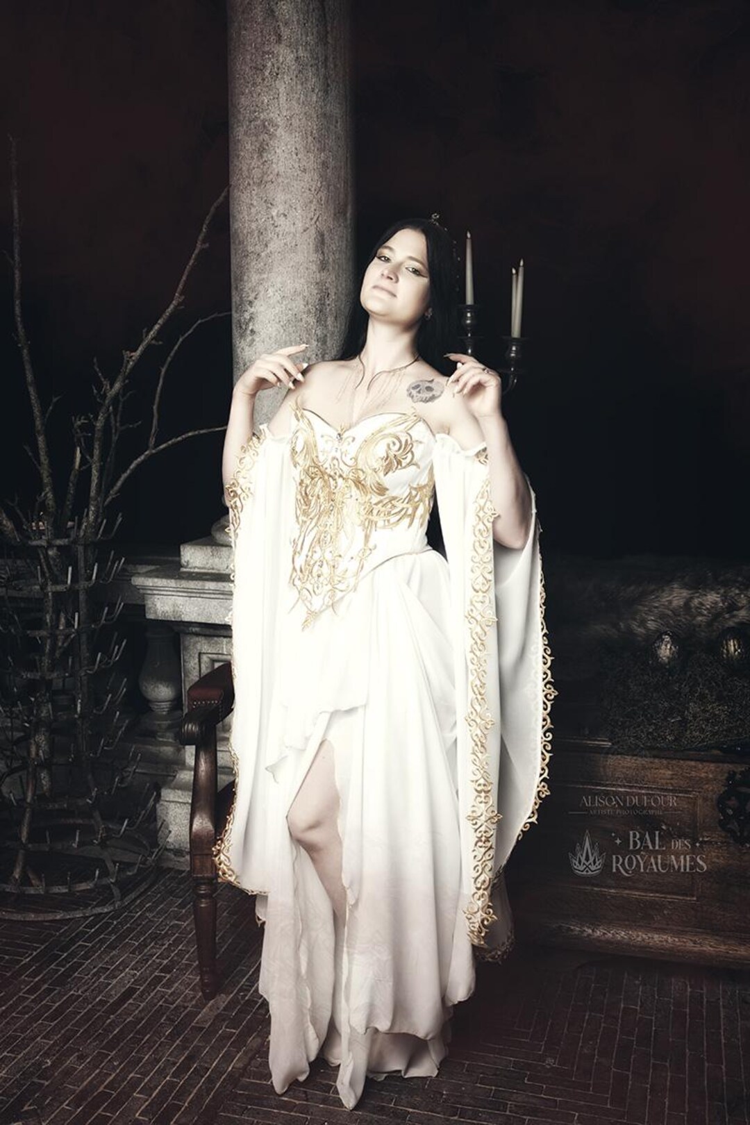Custom-made fantasy dress, White and gold embroidered elven wedding Custom-made fantasy dress, White and gold embroidered elven wedding