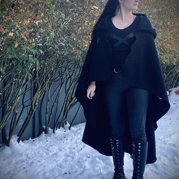 Cape laine bouillie longue asymétrique à capuche ranger fantasy larp