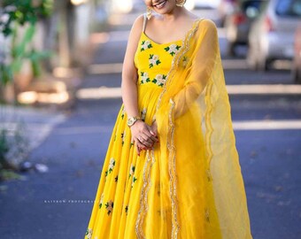 gown for haldi