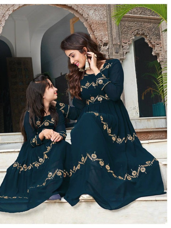 Mother Daughter Combo Gown Dress for Ladies and Girl Wear Indian Georgette Gown Sets Indian Dresses for Children and Mom Ethnic Wear Set