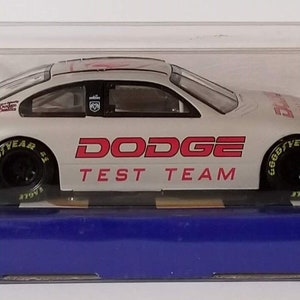2001 Winner&#39;s Circle Dodge Test Team NASCAR Kasey Kahne Dodge Intrepid Scale 1:24 Diecast Evernham Motorsports Race Car Primer Gray 13-009