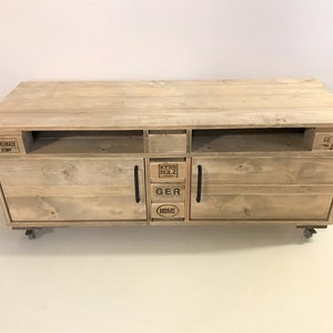 Pallet furniture, chest of drawers in pallet look, vintage stained and handmade.