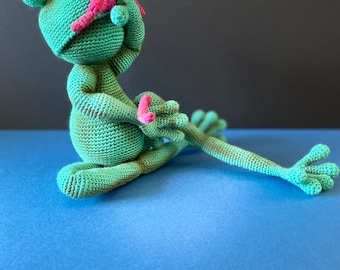 crochet amigurumi frog