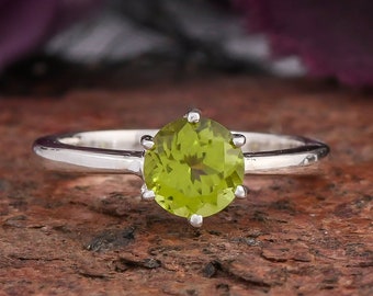 Handmade Peridot Ring: 7mm Round, Sterling Silver